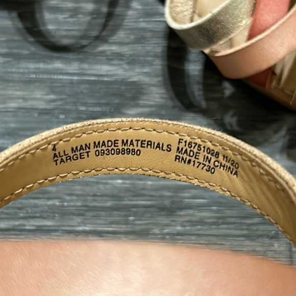 Cat and Jack Hook and Loop Strappy Sandals Pink Rose Gold Metallic Size 4 - Picture 5 of 8